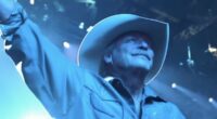 Country star announces shock farewell concert amid health battle