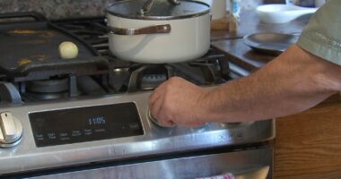 Customers say home warranty company Sears Home Services drags out repair requests, cancels appointments last-minute