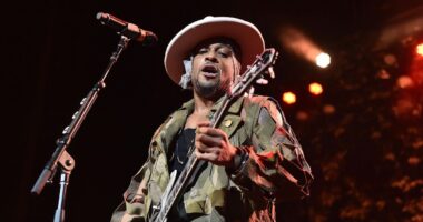 D’Angelo Hits No. 1 For The First Time Days After His Death