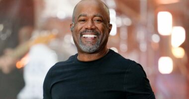 Darius Rucker announces engagement to Emily Deahl