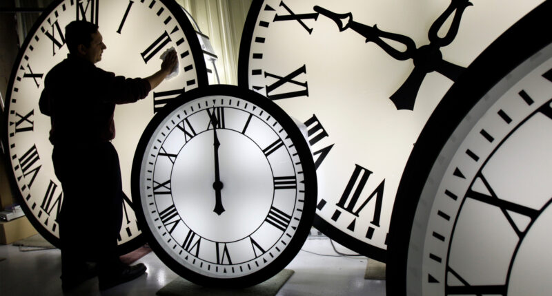 Daylight saving time 2025: Get ready to 'fall back' soon