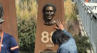Demaryius Thomas' mom breaks down as he receives posthumous honor