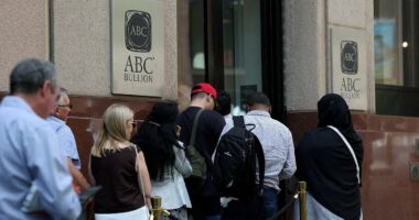 Devastating blow for huge queue of Aussies as gold prices are SMASHED