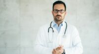 Doctor claims eating one snack daily slashes dementia risk