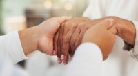 Doctor says deficiency 'most people don't know about' changes nails