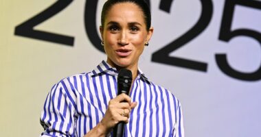 Does Meghan's striped Ralph Lauren shirt ALWAYS signal there is change coming?
