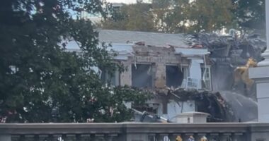 Donald Trump DEMOLISHES part of the White House for new ballroom