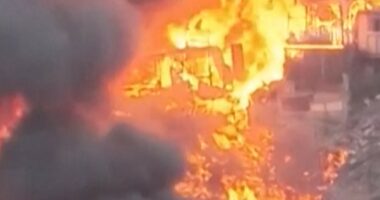 Drone footage shows massive fire engulfing Peru homes
