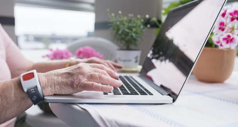 Elderly couple transfer $1m to online scammers despite warning from bank worker that it sounded like fraud