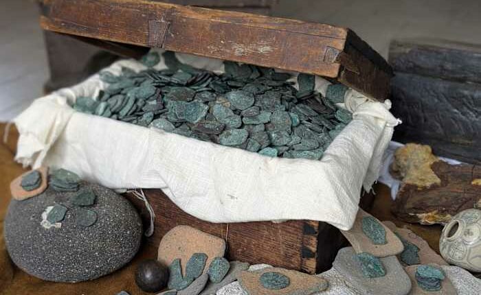 Excavators find $1 million in gold coins from Spanish shipwreck along Florida's 'Treasure Coast'