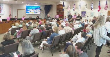 Fernandina Beach rejects ban on downtown paid parking