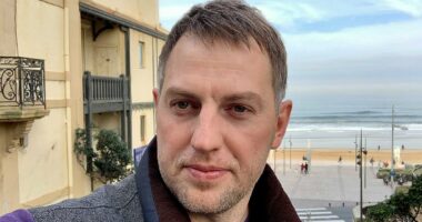 Four men arrested in France over plot to kill Putin critic