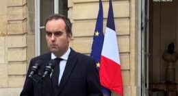France's prime minister resigns after less than a month