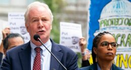 GOP senator blocks Democratic bill to pay all federal employees during shutdown