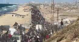 Gazans return as Israeli troops pull back