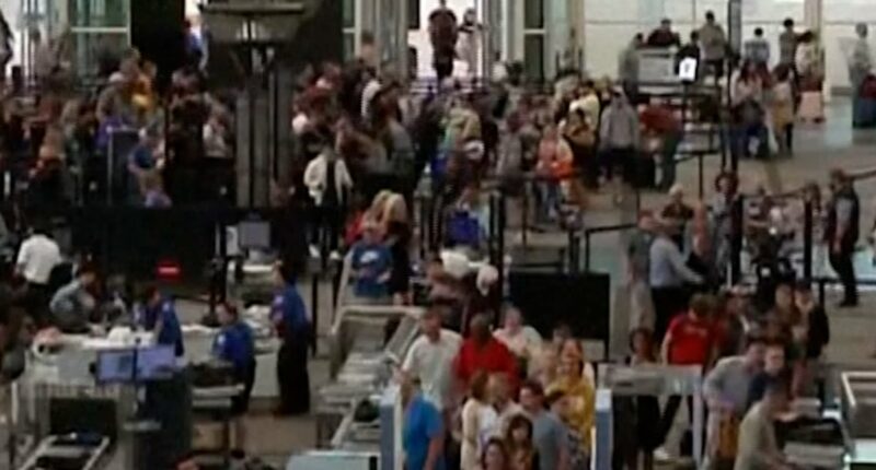 Government shutdown impacts U.S. air travel