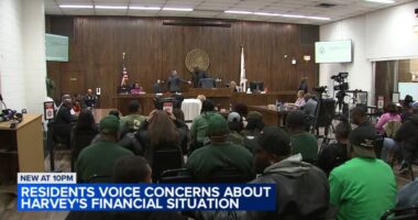Harvey, Illinois residents pack chamber as Harvey City Council, Mayor Christopher J. Clark meet for 1st time since mass furloughs