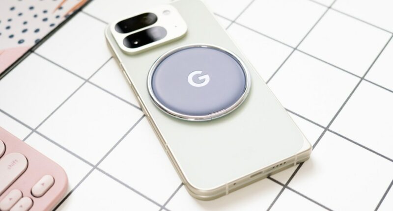Here’s how Google is choosing 15 fans to test the next Pixel
