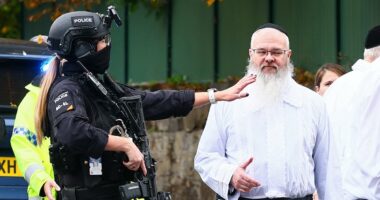 Hero rabbi barricaded synagogue doors to stop attacker getting in