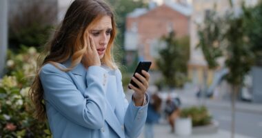 Huge Amazon cloud crash leaves half the world without internet AGAIN