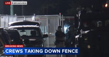 ICE Chicago news: Crews appear to start dismantling Broadview ICE facility fence; deadline is 11:59 p.m. Tuesday