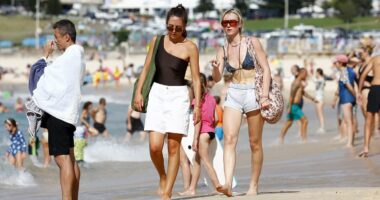 Insane chart shows why Aussies are richer than almost everyone else