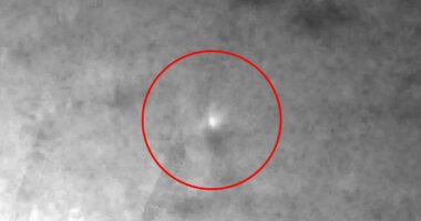 Interstellar visitor 3I/ATLAS pulls away from sun in shocking move