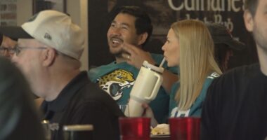 Jaguars fans rally at Culhane's despite London loss