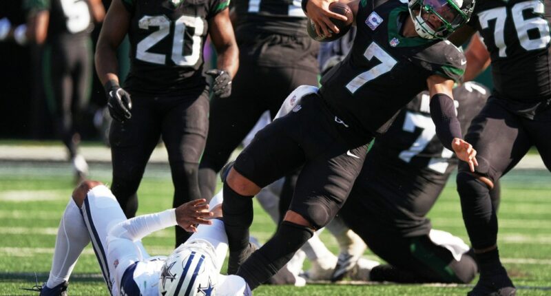 Jets drop fifth consecutive game after losing to Cowboys