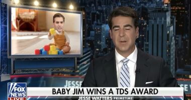 Jim Acosta and Jesse Watters clash over Trump ballroom project