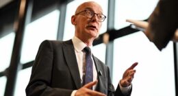 Job advisers to be put in GP surgeries to get sick back into work
