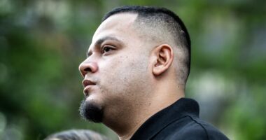 Judge orders hearing on whether Kilmar Abrego Garcia was the target of a 'vindictive prosecution'