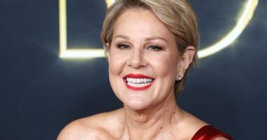 Julia Morris reveals debilitating health battle