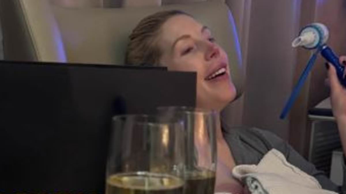 Katherine Ryan dá as boas-vindas ao quarto bebê! Marido revela detalhes exclusivos