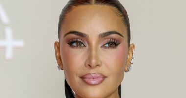 Kim Kardashian buys house next door to her mansion for $7m