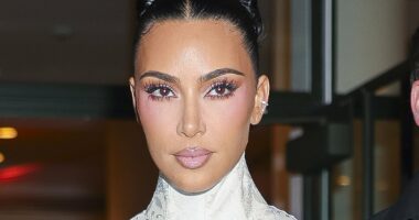 Kim Kardashian gives update on brain aneurysm