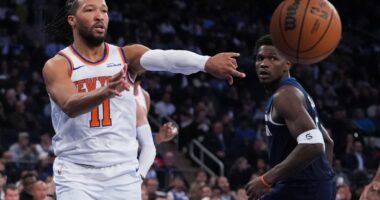 Knicks starters fail smell test, bench forces OT in 100-95 win vs. Wolves