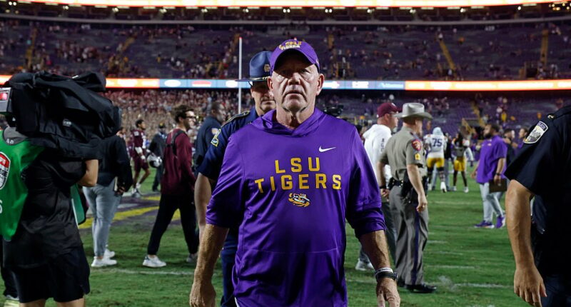 Celebrity Net Worth logo