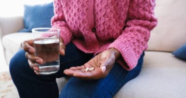 Long-term paracetamol use tied to potential 'serious complications' risk in some people