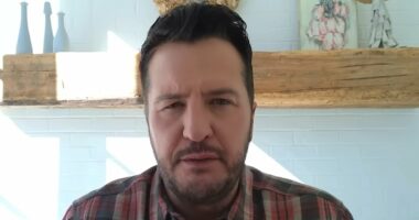 Luke Bryan reveals sister's cause of death 18 years after tragedy