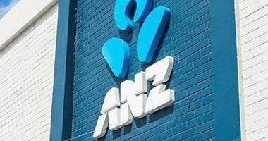 ANZ bank logo on branch in Springvale (NilsBV/iStock)