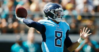 Celebrity Net Worth logo