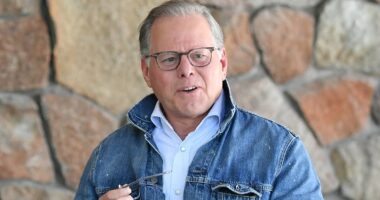 Media mogul who failed to revive CNN set for gigantic payday as Paramount circles dying news channel's parent company Warner Bros Discovery