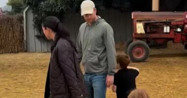 Meghan sports $1,600 outfit for casual trip to pumpkin patch