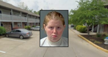 Mom left young kids alone at home to visit a man: Cops