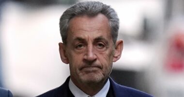 Moment prisoners mock 5ft 5in Nicolas Sarkozy's HEIGHT in jail