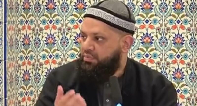 Muslims 'will not show mercy' to Maccabi Tel Aviv fans, says preacher