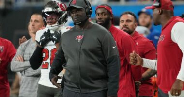 NFC South-leading Bucs look to bounce back against struggling Saints