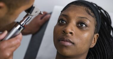 NHS issue warning over common eye condition and how to get free eye test