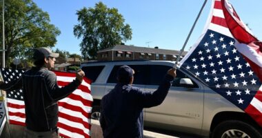 National Guard set to patrol Memphis but blocked in Illinois for 2 weeks